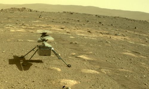 Марсианский вертолет Ingenuity успешно совершил свой первый полет